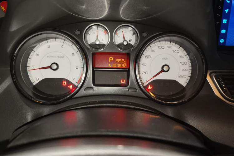 Used Peugeot 308 2014 Enjoy Edition Classic 1.6L Automatic Premium Model Odometer Close Up
