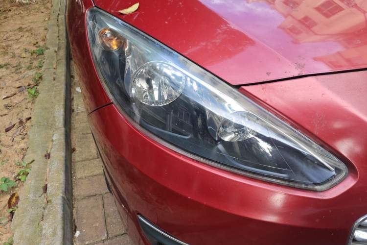 Used Peugeot 308 2014 Enjoy Edition Classic 1.6L Automatic Premium Model Right Front Headlight