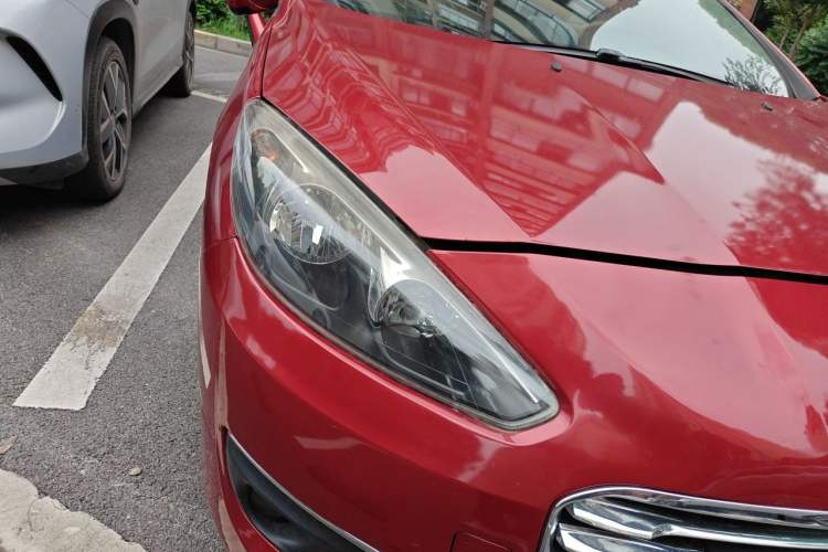 Used Peugeot 308 2014 Enjoy Edition Classic 1.6L Automatic Premium Model Right Front Headlight