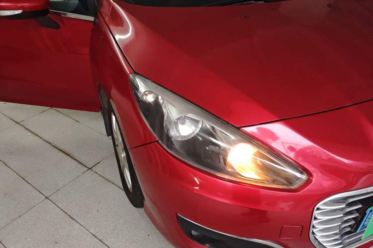 Used Peugeot 308 2014 Enjoy Edition Classic 1.6L Manual YouShang Model Right Front Headlight