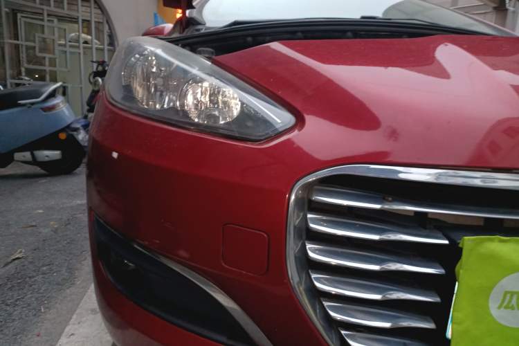 Used Peugeot 308 2014 Enjoy Edition Classic 1.6L Automatic Premium Model Right Front Headlight
