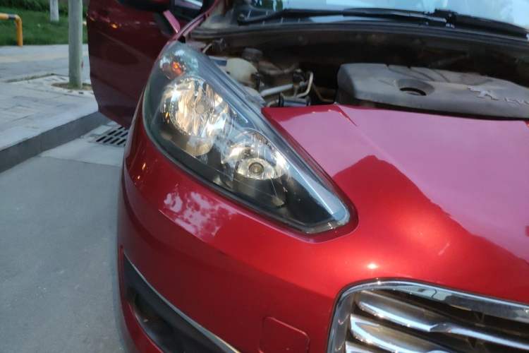 Used Peugeot 308 2014 Enjoy Edition Classic 1.6L Automatic Premium Model Right Front Headlight