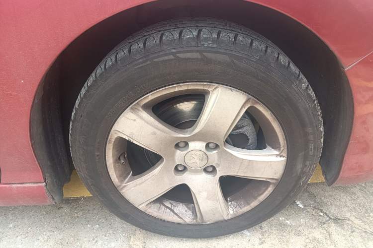 Used Peugeot 308 2014 Enjoy Edition Classic 1.6L Automatic Premium Model Right Front Wheel Hub