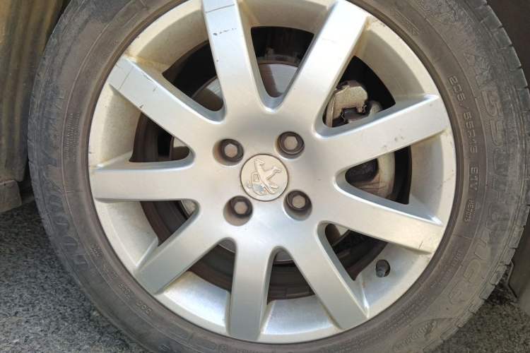 Used Peugeot 308 2014 Enjoy Edition Classic 1.6L Automatic Premium Model Right Front Wheel Hub