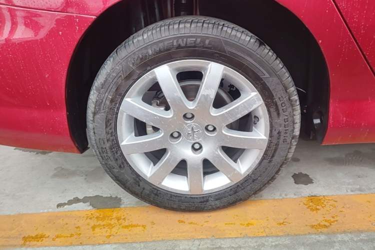 Used Peugeot 308 2014 Enjoy Edition Classic 1.6L Automatic Premium Model Right Rear Wheel Hub