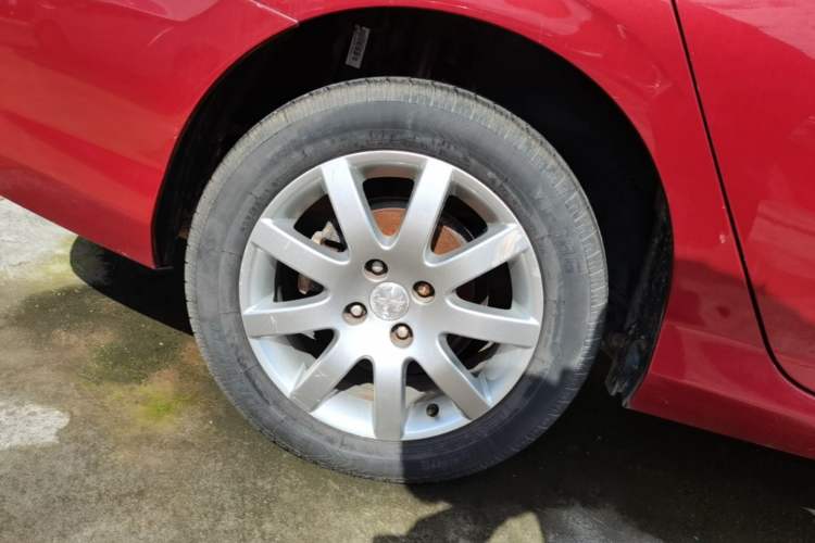 Used Peugeot 308 2014 Enjoy Edition Classic 1.6L Manual YouShang Model Right Rear Wheel Hub