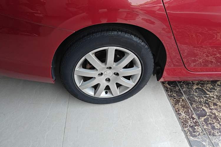 Used Peugeot 308 2014 Enjoy Edition Classic 1.6L Automatic Premium Model Right Rear Wheel Hub