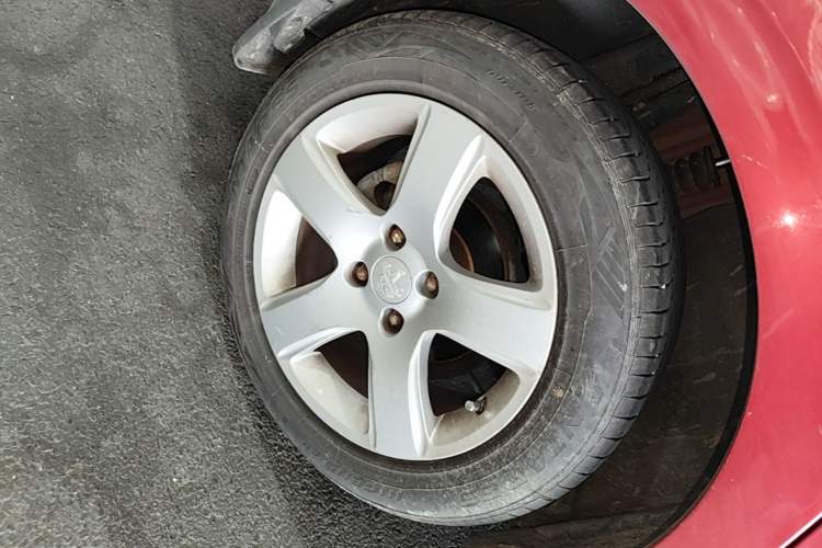 Used Peugeot 308 2014 Enjoy Edition Classic 1.6L Manual YouShang Model Right Rear Wheel Hub