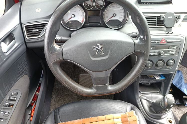 Used Peugeot 308 2014 Enjoy Edition Classic 1.6L Manual Fashion Model Steering Wheel