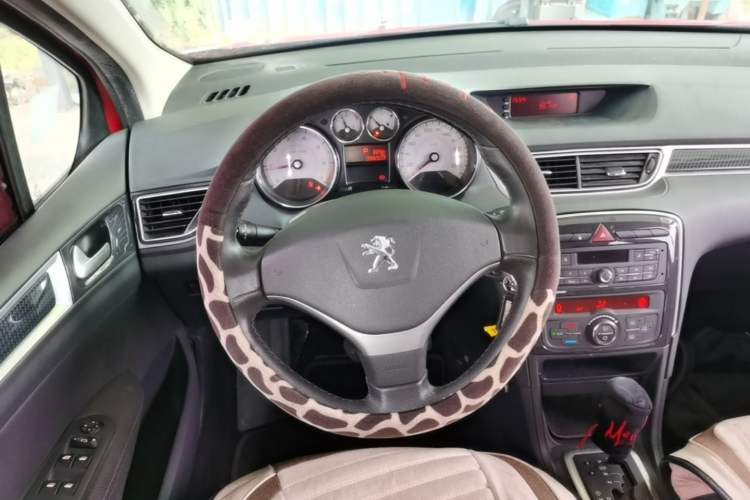Used Peugeot 308 2014 Enjoyment Edition Classic 1.6L Automatic Fashion Model Steering Wheel