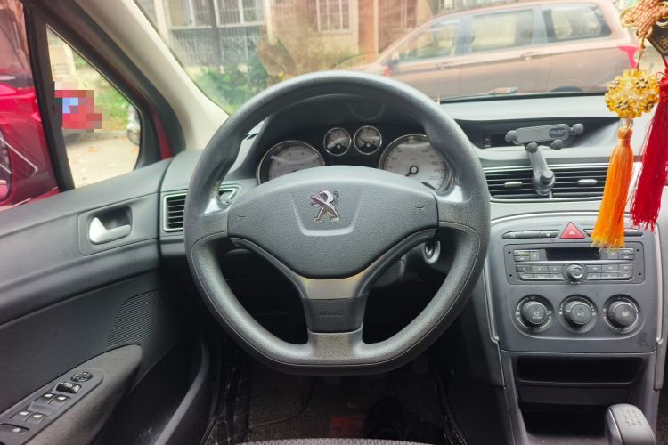 Used Peugeot 308 2014 Enjoy Edition Classic 1.6L Manual YouShang Model Steering Wheel