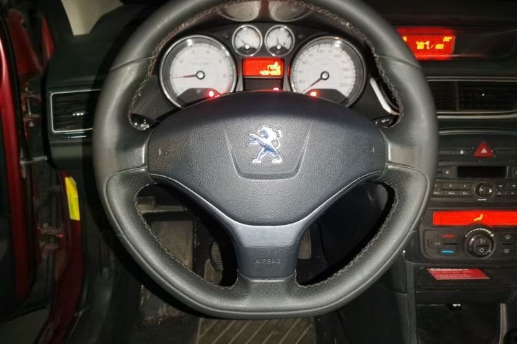 Used Peugeot 308 2014 Enjoy Edition Classic 1.6L Manual Fashion Model Steering Wheel