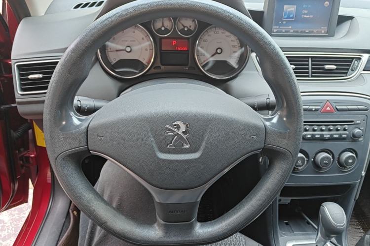 Used Peugeot 308 2014 Enjoy Edition Classic 1.6L Automatic Premium Model Steering Wheel