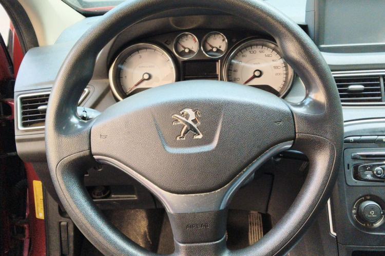 Used Peugeot 308 2014 Enjoy Edition Classic 1.6L Automatic Premium Model Steering Wheel