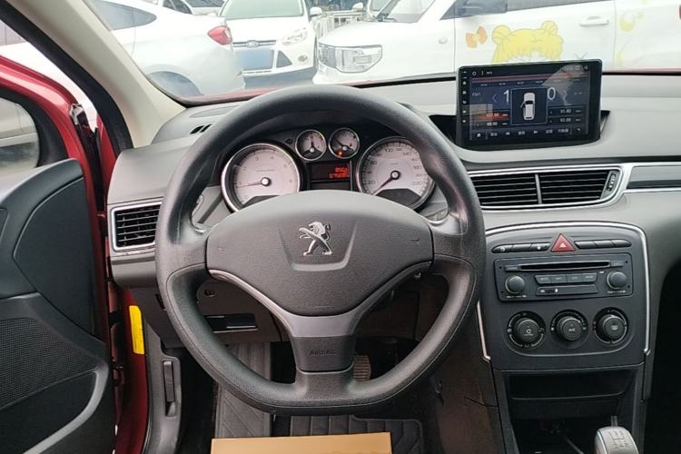 Used Peugeot 308 2014 Enjoy Edition Classic 1.6L Manual YouShang Model Steering Wheel
