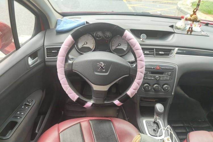 Used Peugeot 308 2014 Enjoy Edition Classic 1.6L Automatic Premium Model Steering Wheel