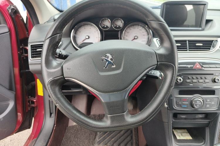 Used Peugeot 308 2014 Enjoy Edition Classic 1.6L Automatic Premium Model Steering Wheel