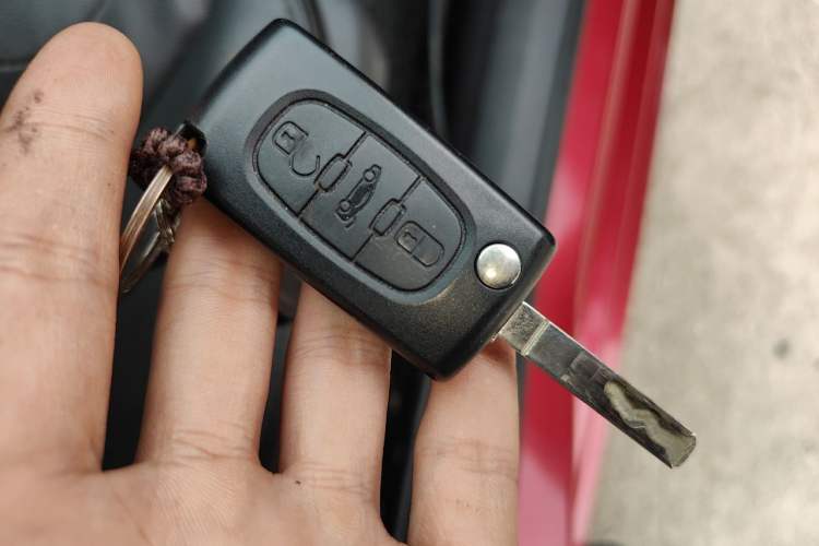 Used Peugeot 308 2014 Enjoyment Edition Classic 1.6L Automatic Fashion Model Vehicle Key
