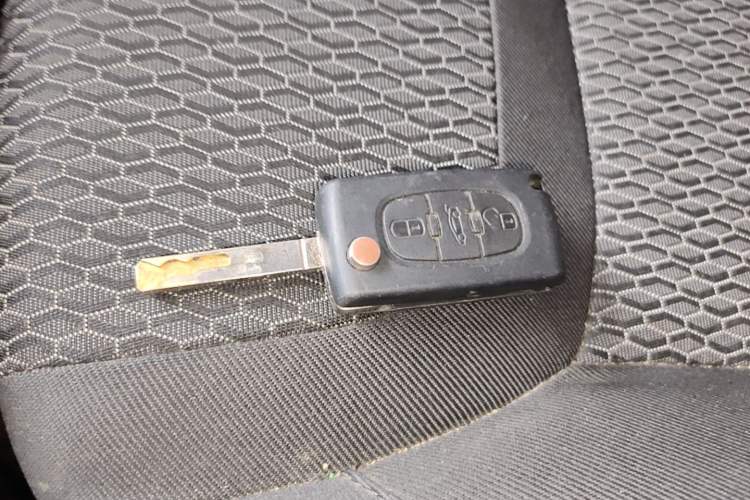 Used Peugeot 308 2014 Enjoyment Edition Classic 1.6L Automatic Fashion Model Vehicle Key