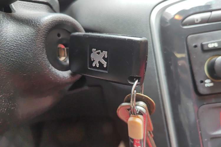 Used Peugeot 308 2014 Enjoyment Edition Classic 1.6L Automatic Fashion Model Vehicle Key