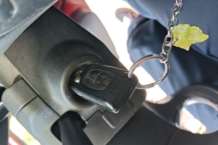 Used Peugeot 308 2014 Enjoyment Edition Classic 1.6L Automatic Fashion Model Vehicle Key