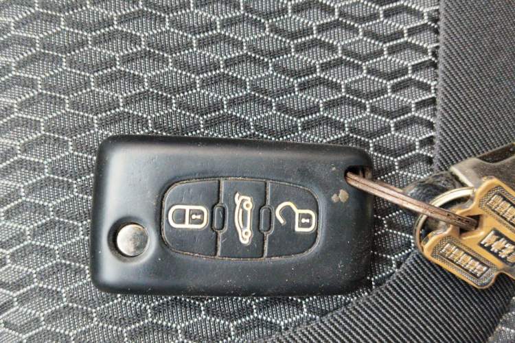 Used Peugeot 308 2014 Enjoy Edition Classic 1.6L Automatic Premium Model Vehicle Key