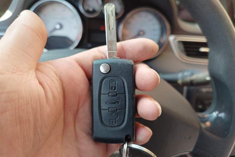Used Peugeot 308 2014 Enjoy Edition Classic 1.6L Automatic Premium Model Vehicle Key
