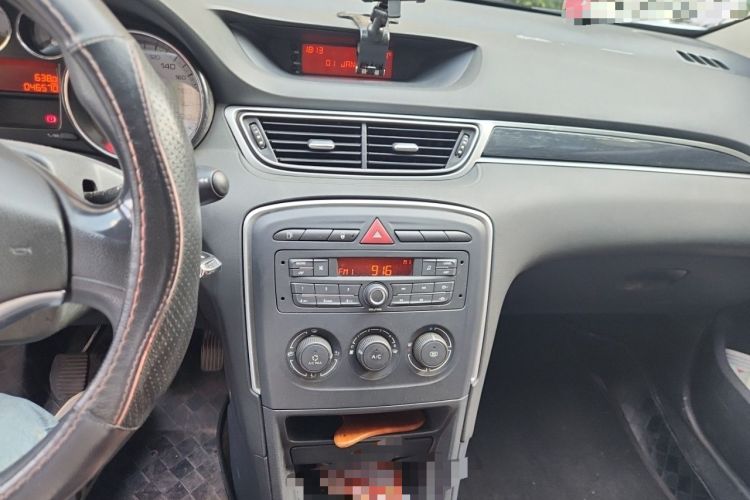 Used Peugeot 308 2014 Enjoy Edition Classic 1.6L Manual YouShang Model Audio And AC Panel