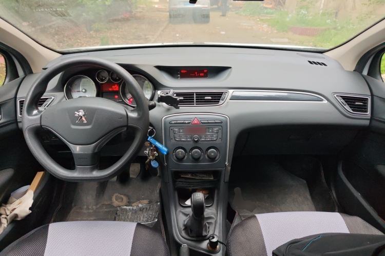 Used Peugeot 308 2014 Enjoy Edition Classic 1.6L Manual YouShang Model Center Console