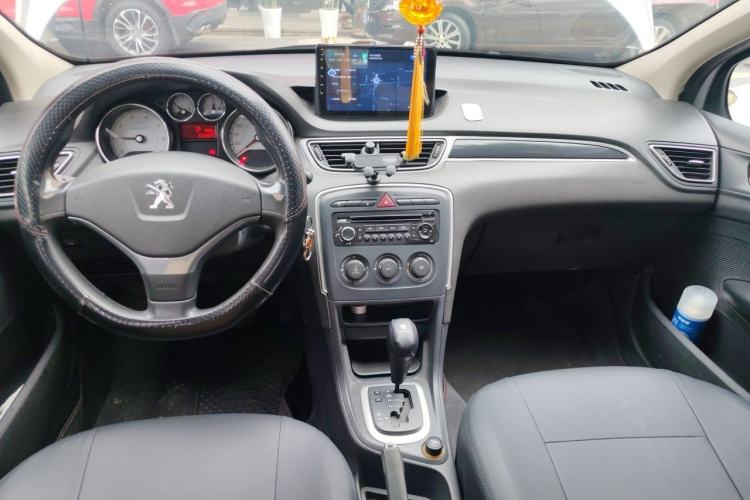 Used Peugeot 308 2014 Enjoy Edition Classic 1.6L Automatic Premium Model Center Console