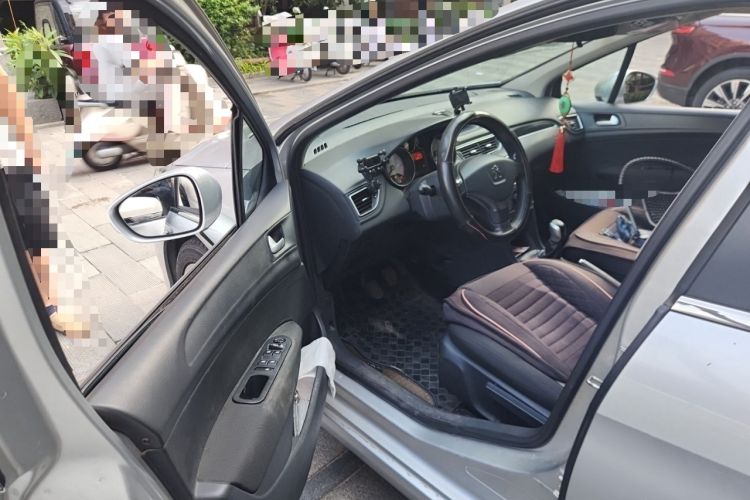 Used Peugeot 308 2014 Enjoy Edition Classic 1.6L Manual YouShang Model Driver Seat