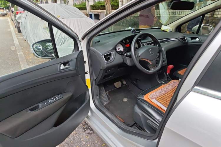 Used Peugeot 308 2014 Enjoy Edition Classic 1.6L Automatic Premium Model Driver Seat