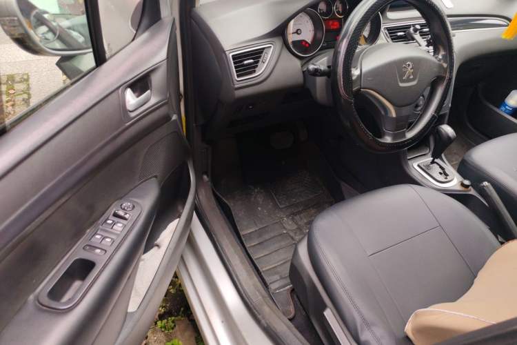 Used Peugeot 308 2014 Enjoy Edition Classic 1.6L Automatic Premium Model Driver Seat