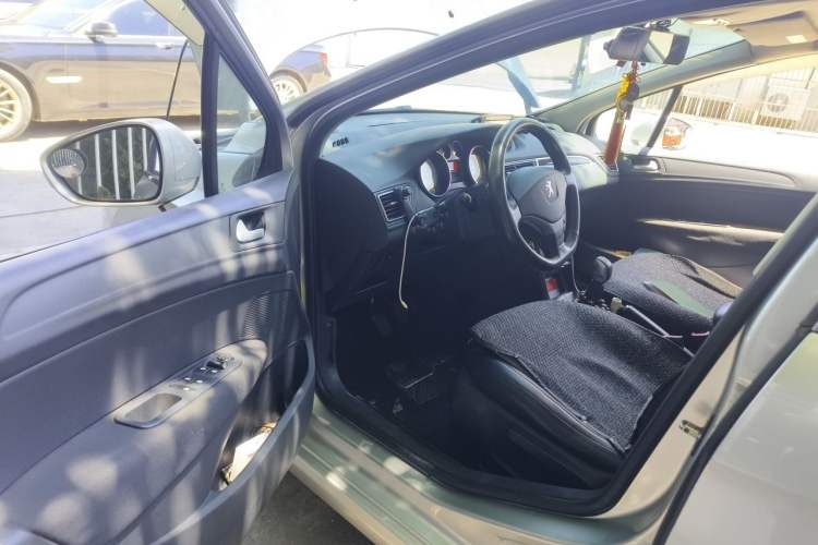 Used Peugeot 308 2014 Enjoy Edition Classic 1.6L Manual YouShang Model Driver Seat