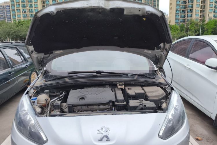 Used Peugeot 308 2014 Enjoy Edition Classic 1.6L Manual YouShang Model Engine Bay