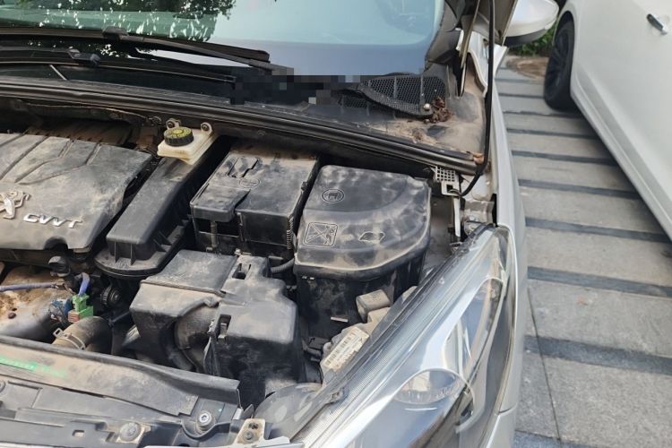 Used Peugeot 308 2014 Enjoy Edition Classic 1.6L Manual YouShang Model Engine Bay Left