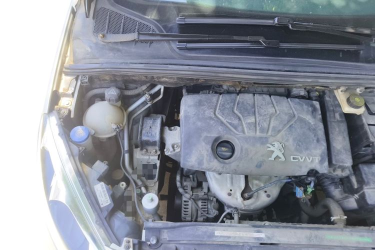 Used Peugeot 308 2014 Enjoy Edition Classic 1.6L Manual YouShang Model Engine Bay Right