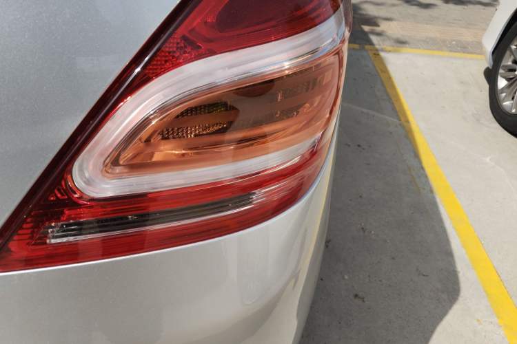 Used Peugeot 308 2014 Enjoy Edition Classic 1.6L Manual YouShang Model Exterior 3