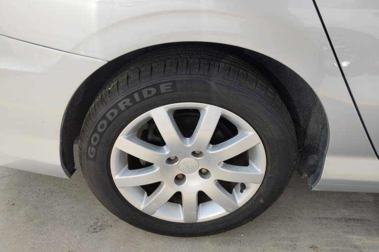 Used Peugeot 308 2014 Enjoy Edition Classic 1.6L Manual YouShang Model Exterior 5