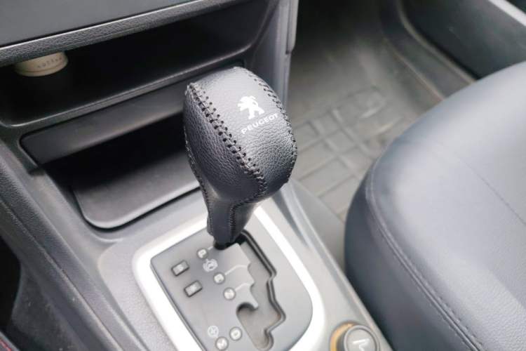 Used Peugeot 308 2014 Enjoy Edition Classic 1.6L Automatic Premium Model Gear Lever