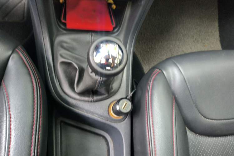 Used Peugeot 308 2014 Enjoy Edition Classic 1.6L Manual YouShang Model Gear Lever