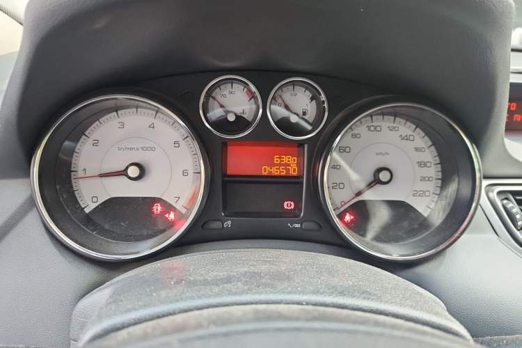 Used Peugeot 308 2014 Enjoy Edition Classic 1.6L Manual YouShang Model Instrument Cluster