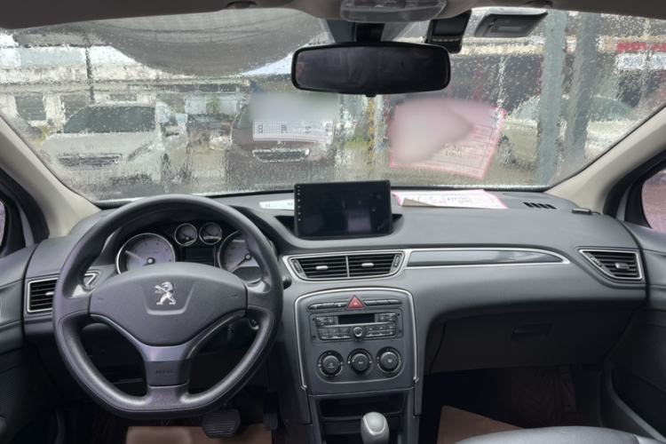 Used Peugeot 308 2014 Enjoy Edition Classic 1.6L Automatic Premium Model Interior 3
