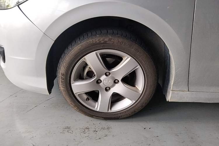 Used Peugeot 308 2014 Enjoy Edition Classic 1.6L Automatic Premium Model Left Front Wheel Hub