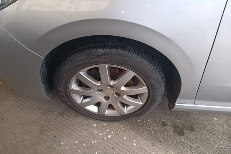 Used Peugeot 308 2014 Enjoy Edition Classic 1.6L Manual YouShang Model Left Front Wheel Hub