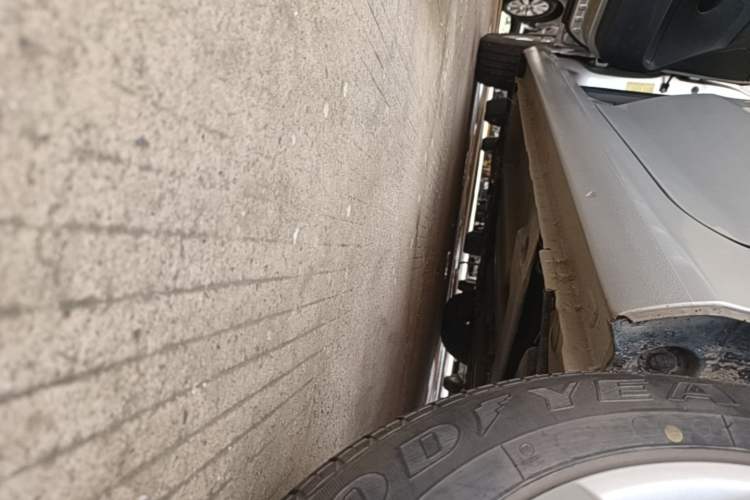 Used Peugeot 308 2014 Enjoy Edition Classic 1.6L Manual YouShang Model Left Side Sill