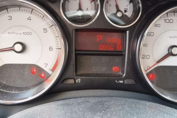 Used Peugeot 308 2014 Enjoy Edition Classic 1.6L Automatic Premium Model Odometer Close Up
