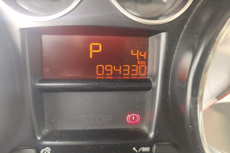 Used Peugeot 308 2014 Enjoy Edition Classic 1.6L Automatic Premium Model Odometer Close Up