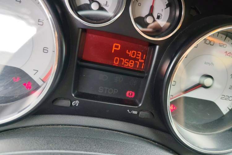 Used Peugeot 308 2014 Enjoy Edition Classic 1.6L Automatic Premium Model Odometer Close Up