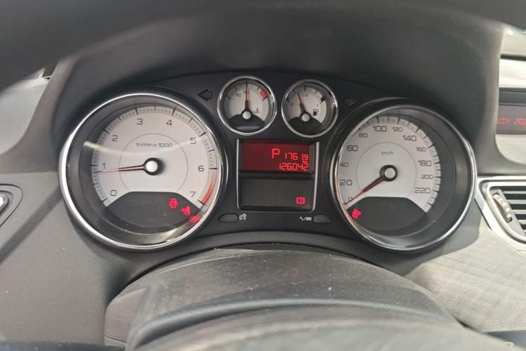Used Peugeot 308 2014 Enjoy Edition Classic 1.6L Automatic Premium Model Odometer Close Up